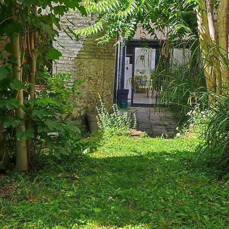 Σπίτι διακοπών With Garden In The Center