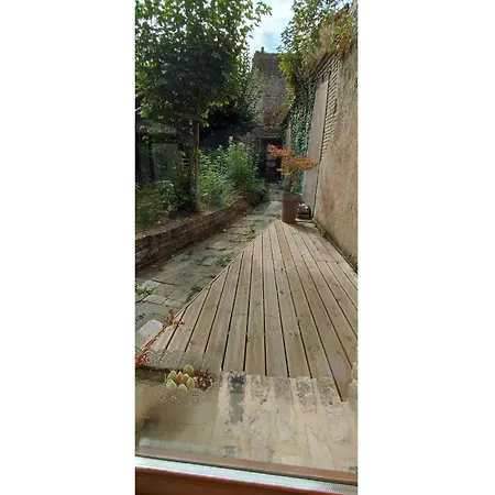 Σπίτι διακοπών With Garden In The Center